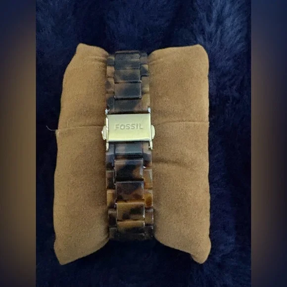 Fossil Tortoise and Gold Chronograph Watch - Picture 4 of 7